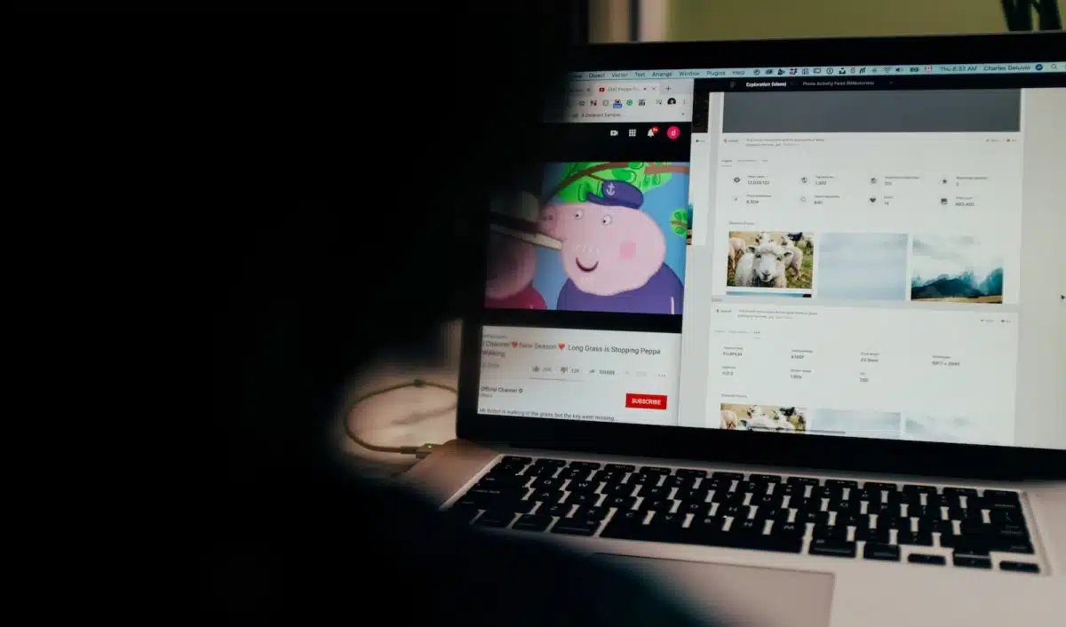 macbook pro turned on displaying facebook page